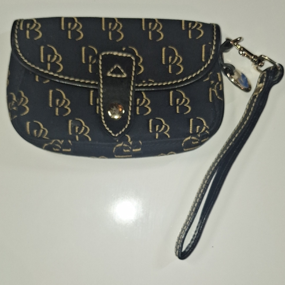 Dooney&Bourke Designer Black and Gold Wristlet